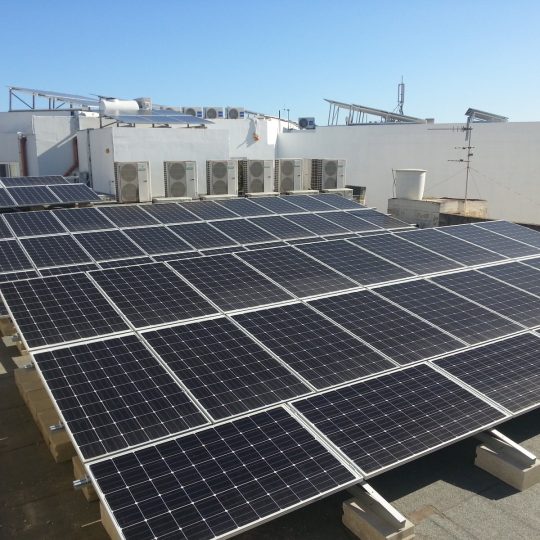 7 Reasons why you need Battery Storage for your Solar Panel System